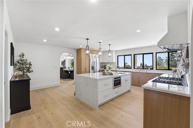 2532 E Vista Drive, Upland, CA 91784