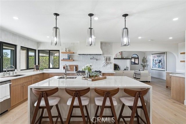 2532 E Vista Drive, Upland, CA 91784