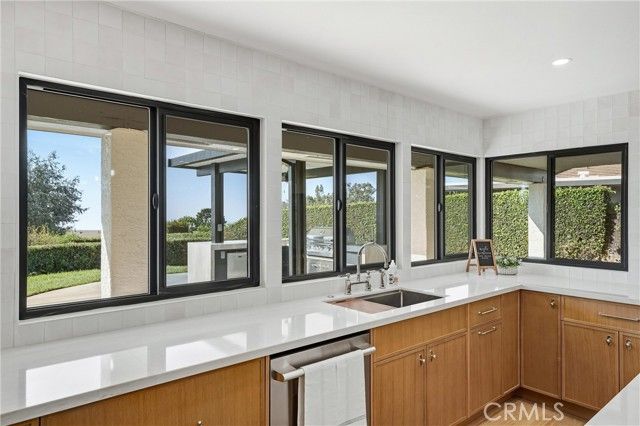 2532 E Vista Drive, Upland, CA 91784