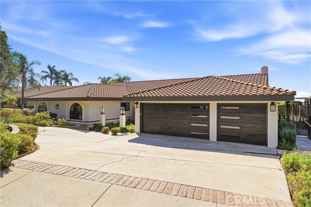 2532 E Vista Drive, Upland, CA 91784