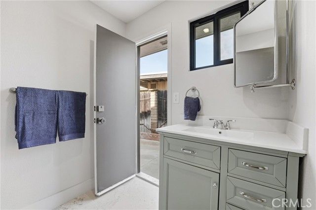 2532 E Vista Drive, Upland, CA 91784