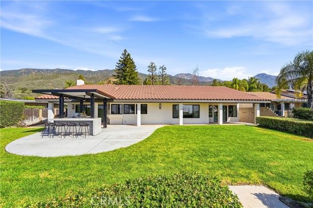 2532 E Vista Drive, Upland, CA 91784