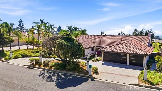 2532 E Vista Drive, Upland, CA 91784
