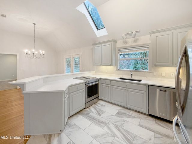 28 Moss Woods Cove, Madison, MS 39110