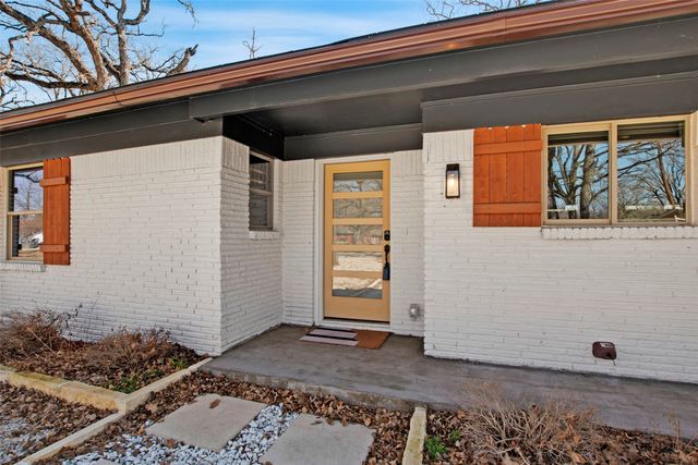 2512 Roosevelt Drive, Dalworthington Gardens, TX 76016