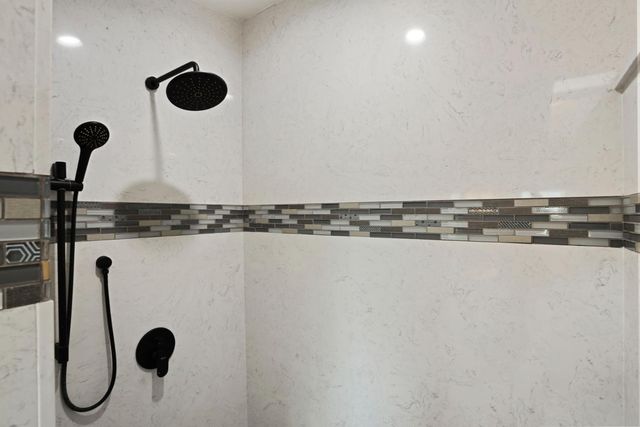 3320 W Durham Ferry Rd, Tracy, CA 95304