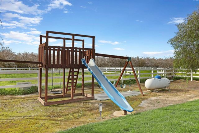 3320 W Durham Ferry Rd, Tracy, CA 95304