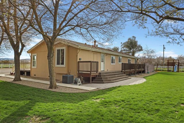 3320 W Durham Ferry Rd, Tracy, CA 95304