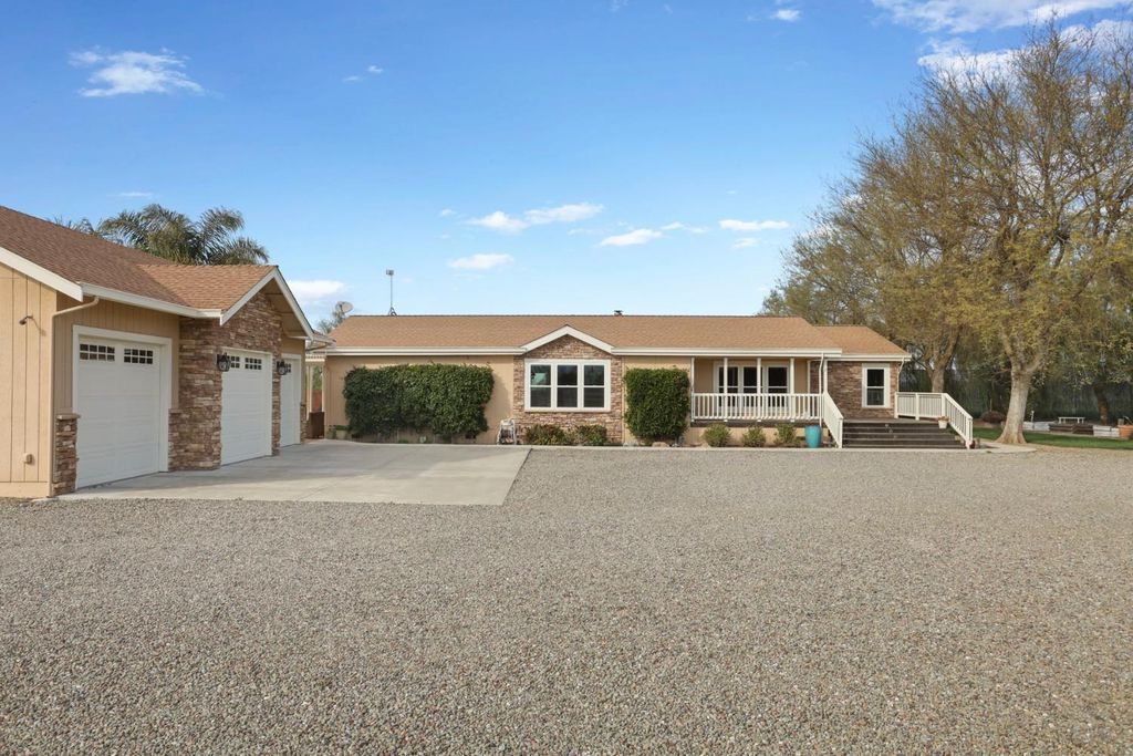 3320 W Durham Ferry Rd, Tracy, CA 95304