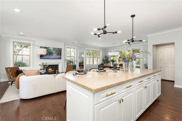 205 Mantle, Irvine, CA 92618