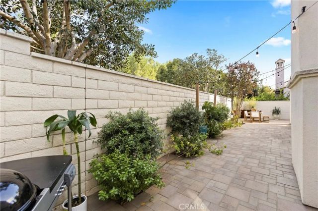 205 Mantle, Irvine, CA 92618