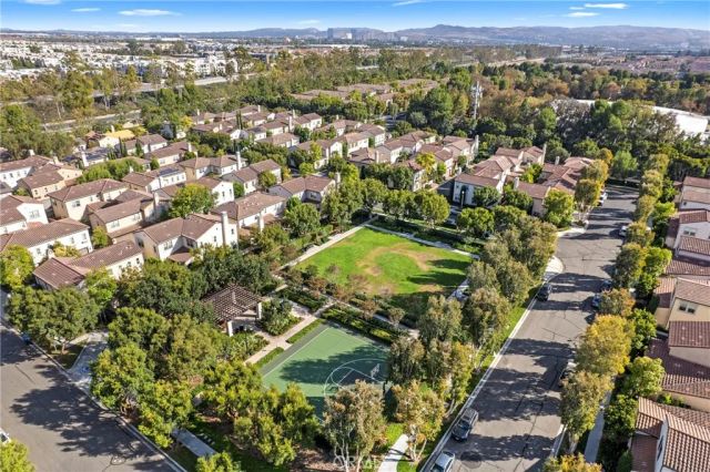 205 Mantle, Irvine, CA 92618