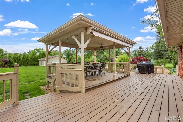 7461 Leslie Drive, Edwardsville, IL 62025