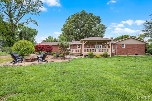 7461 Leslie Drive, Edwardsville, IL 62025