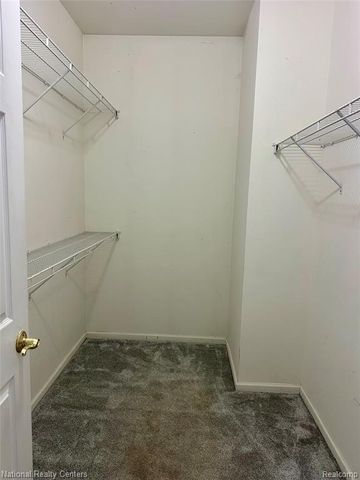 11152 Woodfield Parkway, Grand Blanc, MI 48439