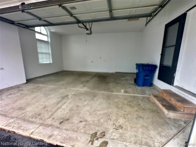 11152 Woodfield Parkway, Grand Blanc, MI 48439