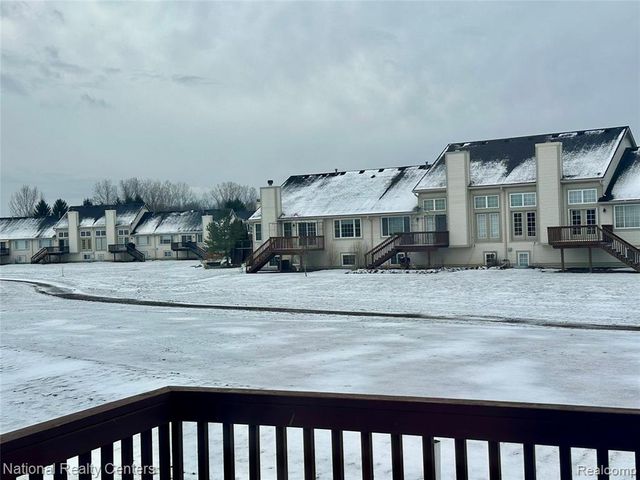 11152 Woodfield Parkway, Grand Blanc, MI 48439