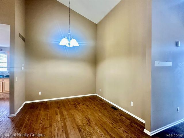 11152 Woodfield Parkway, Grand Blanc, MI 48439