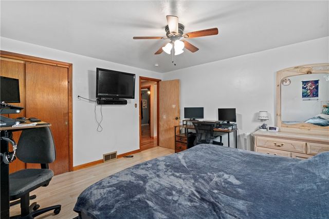 3322 Cherry Street, West Mifflin, PA 15122