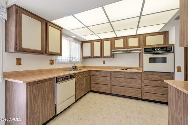 12911 W SHADOW HILLS Drive, Sun City West, AZ 85375