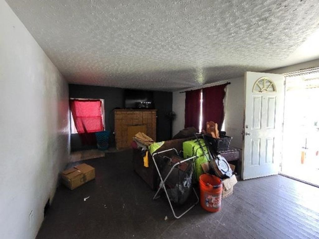 2414 E Longfellow Ave, Spokane, WA 99207 photo 4