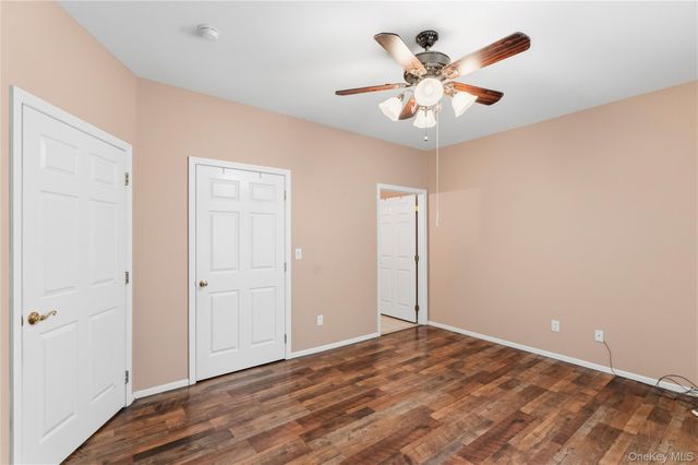 406 Narragansett Villas Drive, Lindenhurst, NY 11757