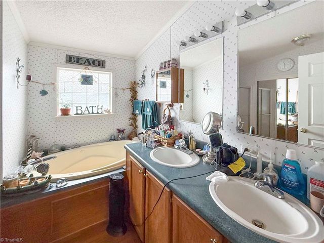 204 Freeman Ridge Trail, Pilot Mountain, NC 27041