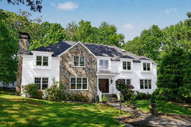 13 Lia Fail Way, Greenwich, CT 06807