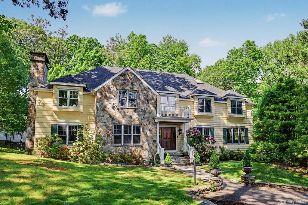 13 Lia Fail Way, Greenwich, CT 06807 — photo 2