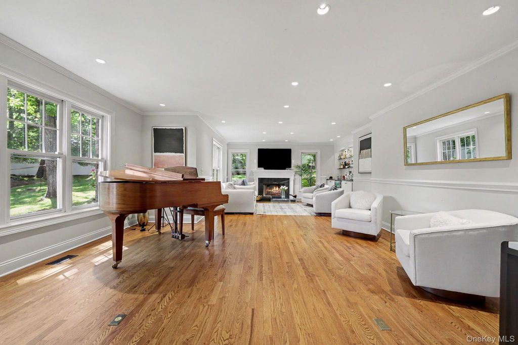 13 Lia Fail Way, Greenwich, CT 06807 — photo 5