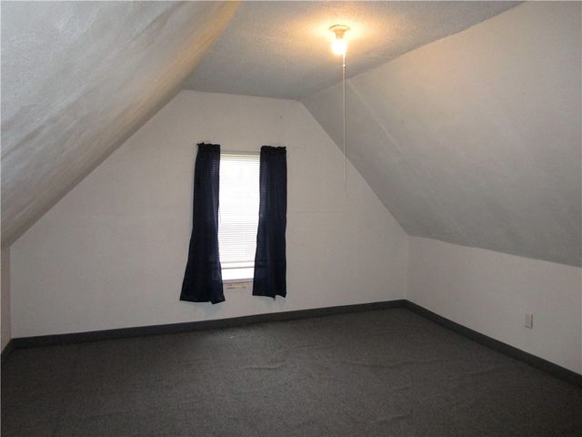 1228 N Sharpsville Ave., Sharon, PA 16146