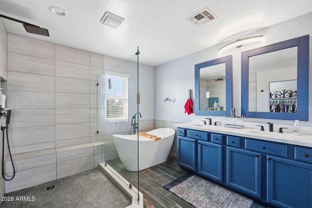 3412 E RAVENSWOOD Drive, Gilbert, AZ 85298