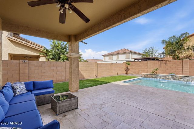 3412 E RAVENSWOOD Drive, Gilbert, AZ 85298