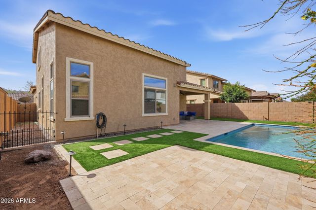 3412 E RAVENSWOOD Drive, Gilbert, AZ 85298