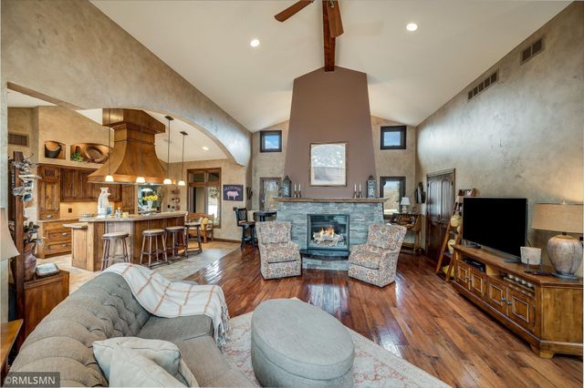 60639 211th Street, Eagle Lake, MN 56024