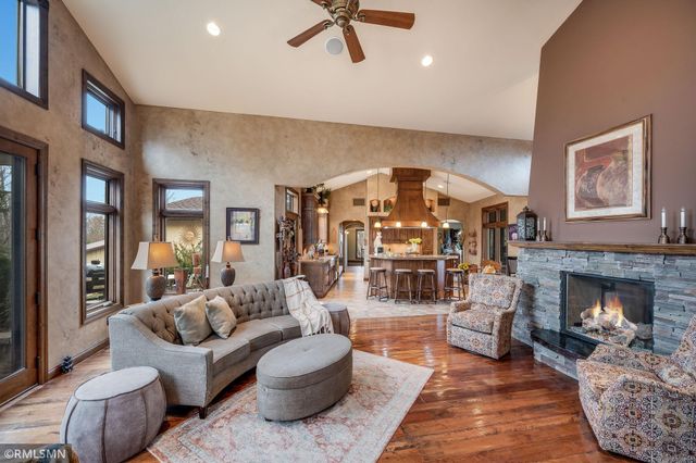 60639 211th Street, Eagle Lake, MN 56024
