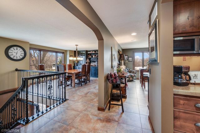 60639 211th Street, Eagle Lake, MN 56024