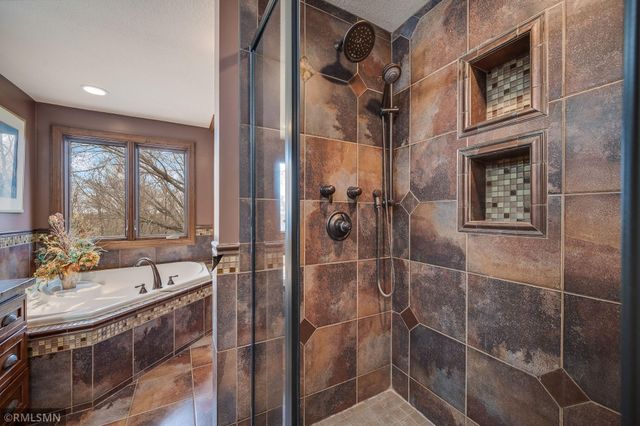 60639 211th Street, Eagle Lake, MN 56024
