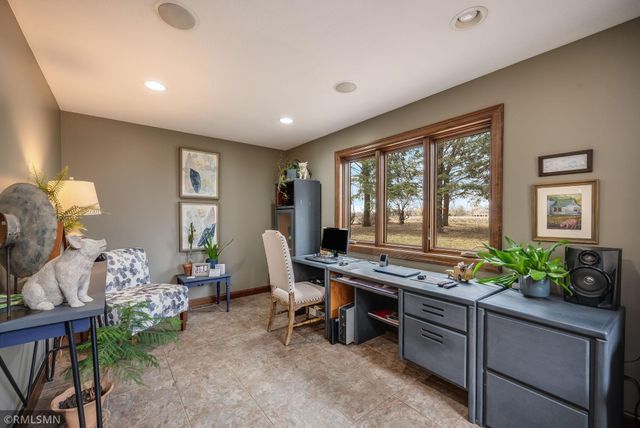 60639 211th Street, Eagle Lake, MN 56024