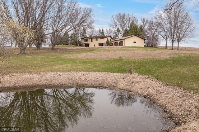 60639 211th Street, Eagle Lake, MN 56024