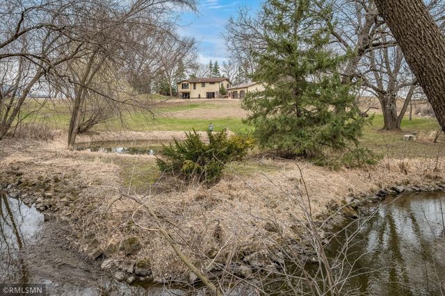 60639 211th Street, Eagle Lake, MN 56024