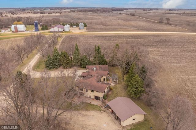 60639 211th Street, Eagle Lake, MN 56024