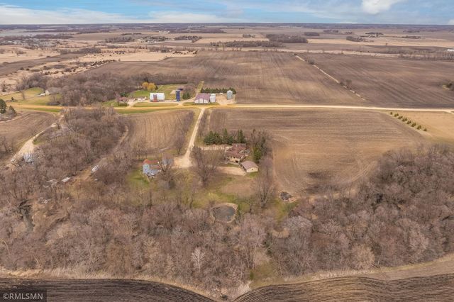 60639 211th Street, Eagle Lake, MN 56024