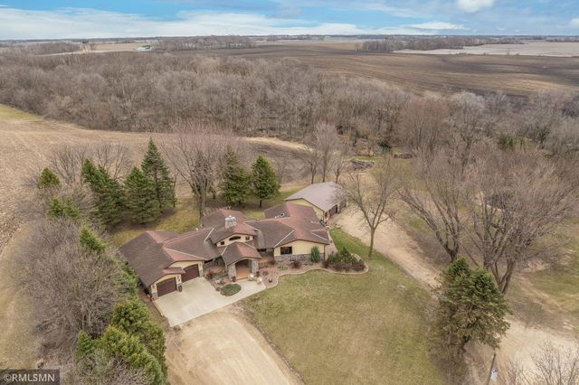 60639 211th Street, Eagle Lake, MN 56024