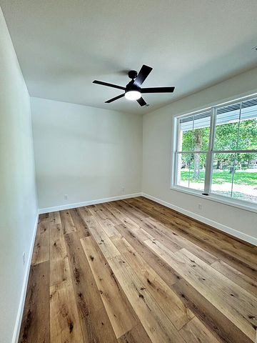 1579 N GOLF BLVD, Columbia, MO 65202