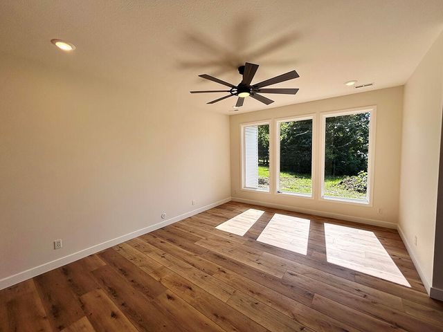 1579 N GOLF BLVD, Columbia, MO 65202