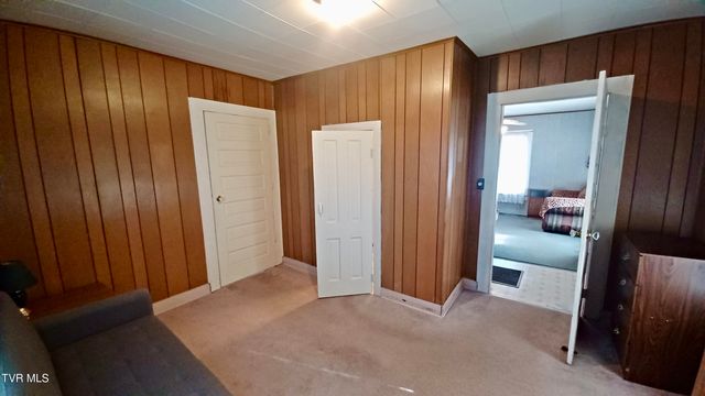 209 Madison Street, Bristol, VA 24201