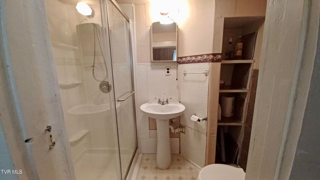 209 Madison Street, Bristol, VA 24201