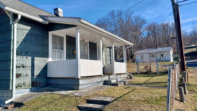 209 Madison Street, Bristol, VA 24201