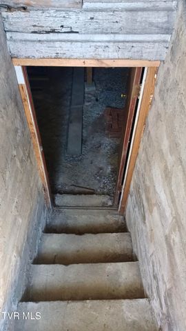 209 Madison Street, Bristol, VA 24201